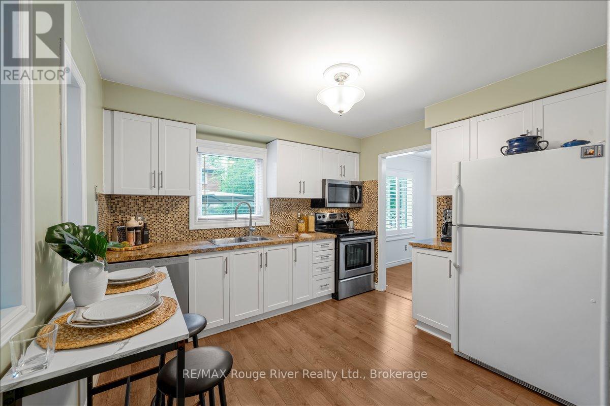 5 Gurr Crescent, Ajax, Ontario  L1T 2P6 - Photo 14 - E13462148