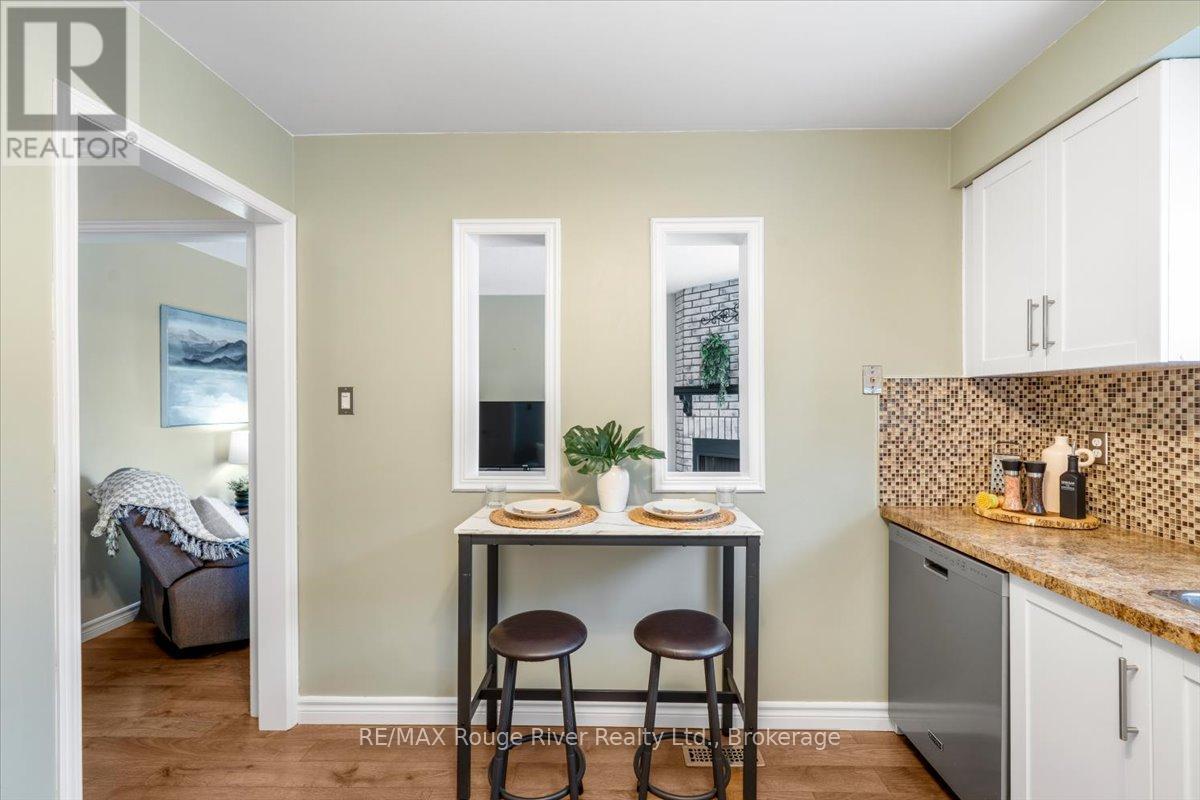 5 Gurr Crescent, Ajax, Ontario  L1T 2P6 - Photo 17 - E13462148