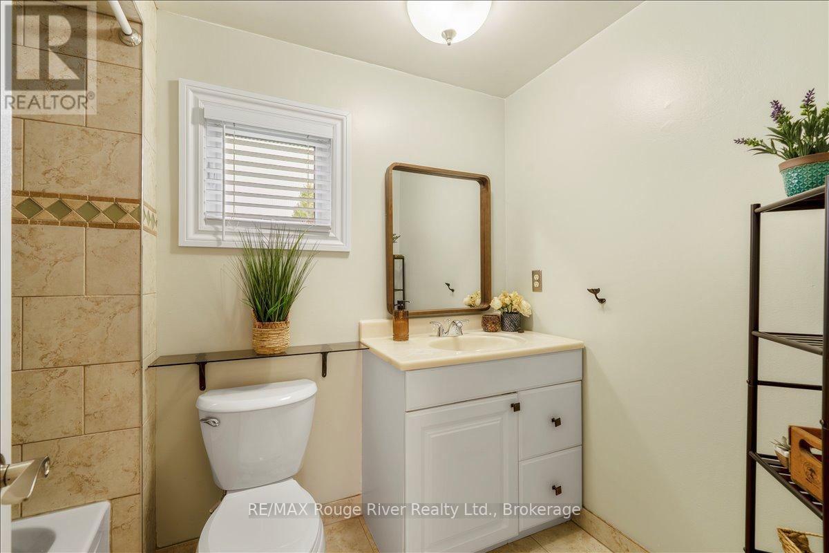 5 Gurr Crescent, Ajax, Ontario  L1T 2P6 - Photo 29 - E13462148
