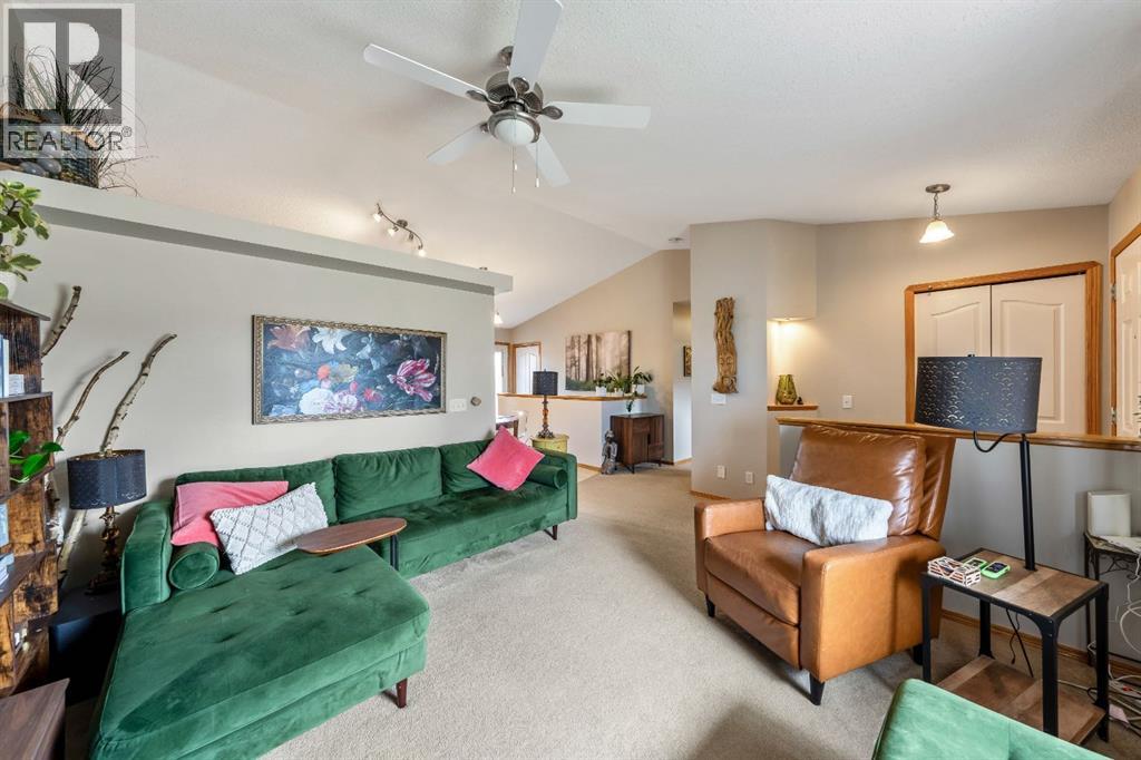 1721 Strathcona Place, Strathmore, Alberta  T1P 1T1 - Photo 5 - A2316217