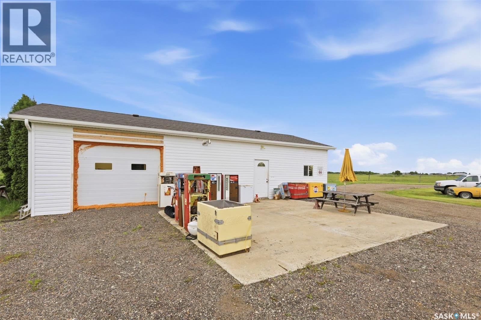 Martensville (Stushnoff) Acreage, Corman Park Rm No. 344, Saskatchewan S0K 0A2 - Photo 3 - SK039887