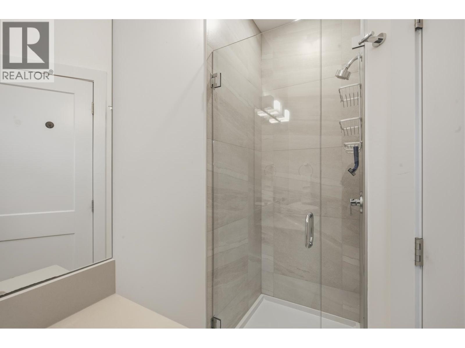 5673 Salmon Drive, Sechelt, British Columbia  V0N 3A0 - Photo 14 - R3137416
