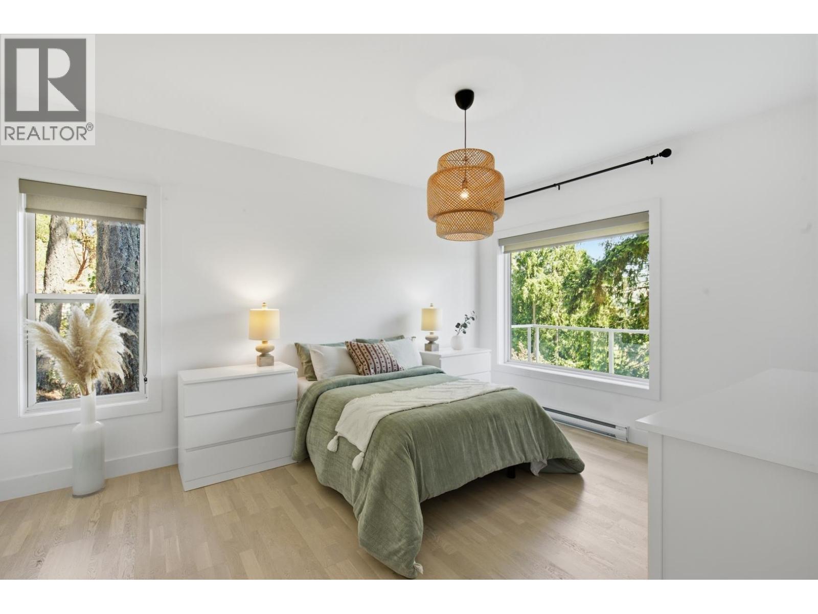 5673 Salmon Drive, Sechelt, British Columbia  V0N 3A0 - Photo 15 - R3137416