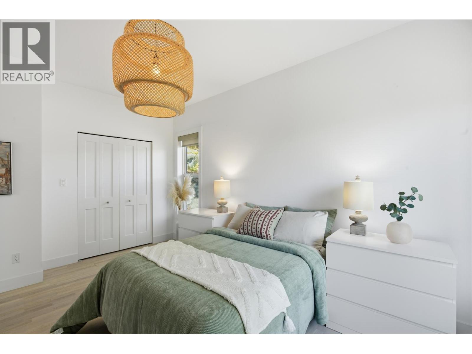 5673 Salmon Drive, Sechelt, British Columbia  V0N 3A0 - Photo 17 - R3137416