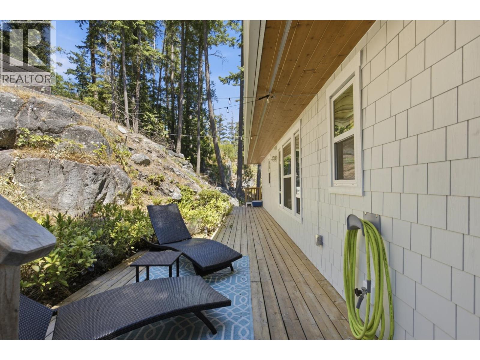 5673 Salmon Drive, Sechelt, British Columbia  V0N 3A0 - Photo 23 - R3137416