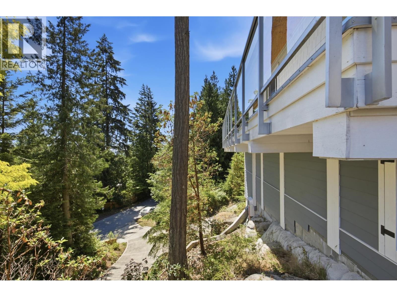 5673 Salmon Drive, Sechelt, British Columbia  V0N 3A0 - Photo 27 - R3137416