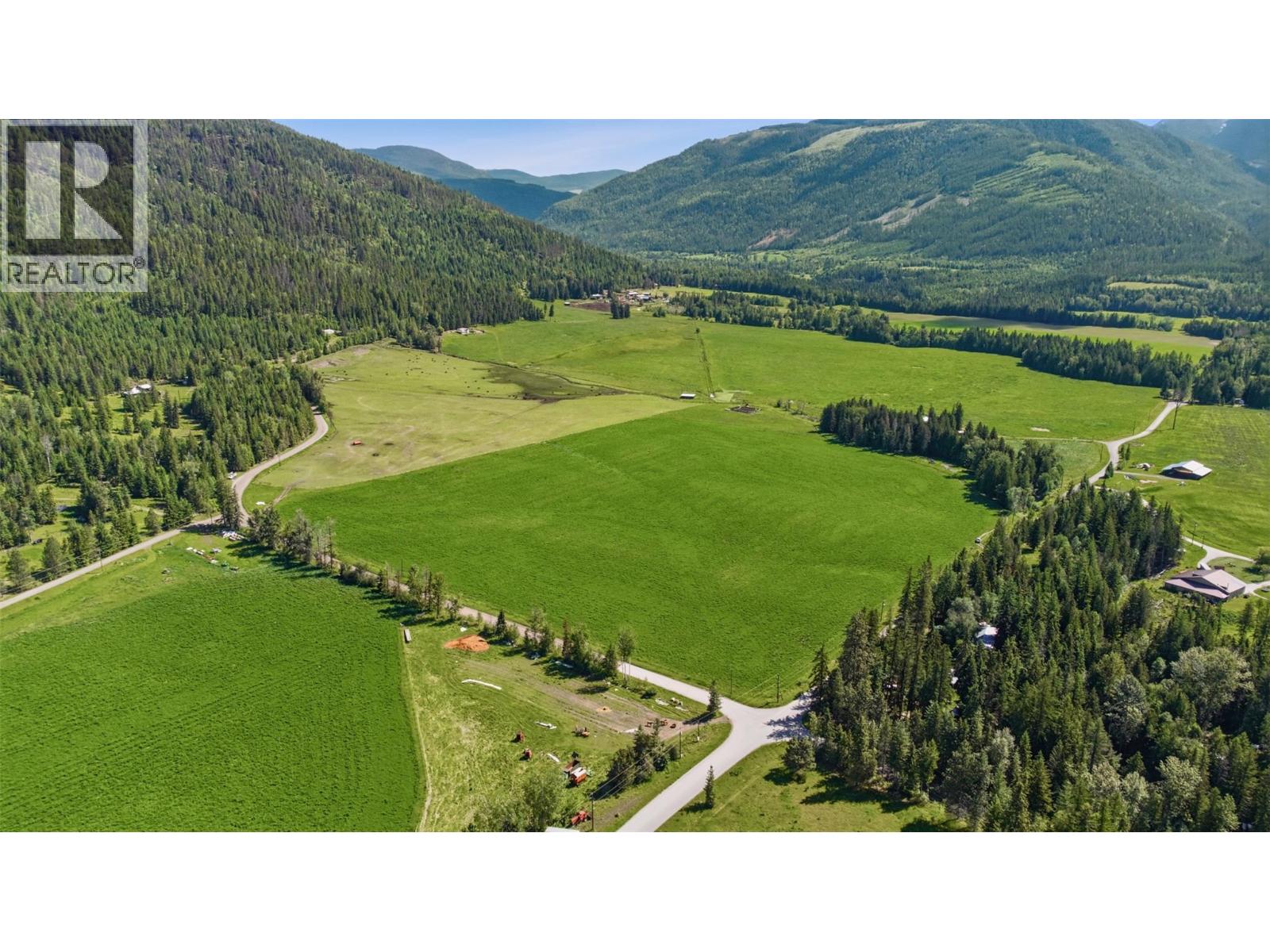 33 Lang Road, Cherryville, British Columbia  V0E 2G3 - Photo 23 - 10391252