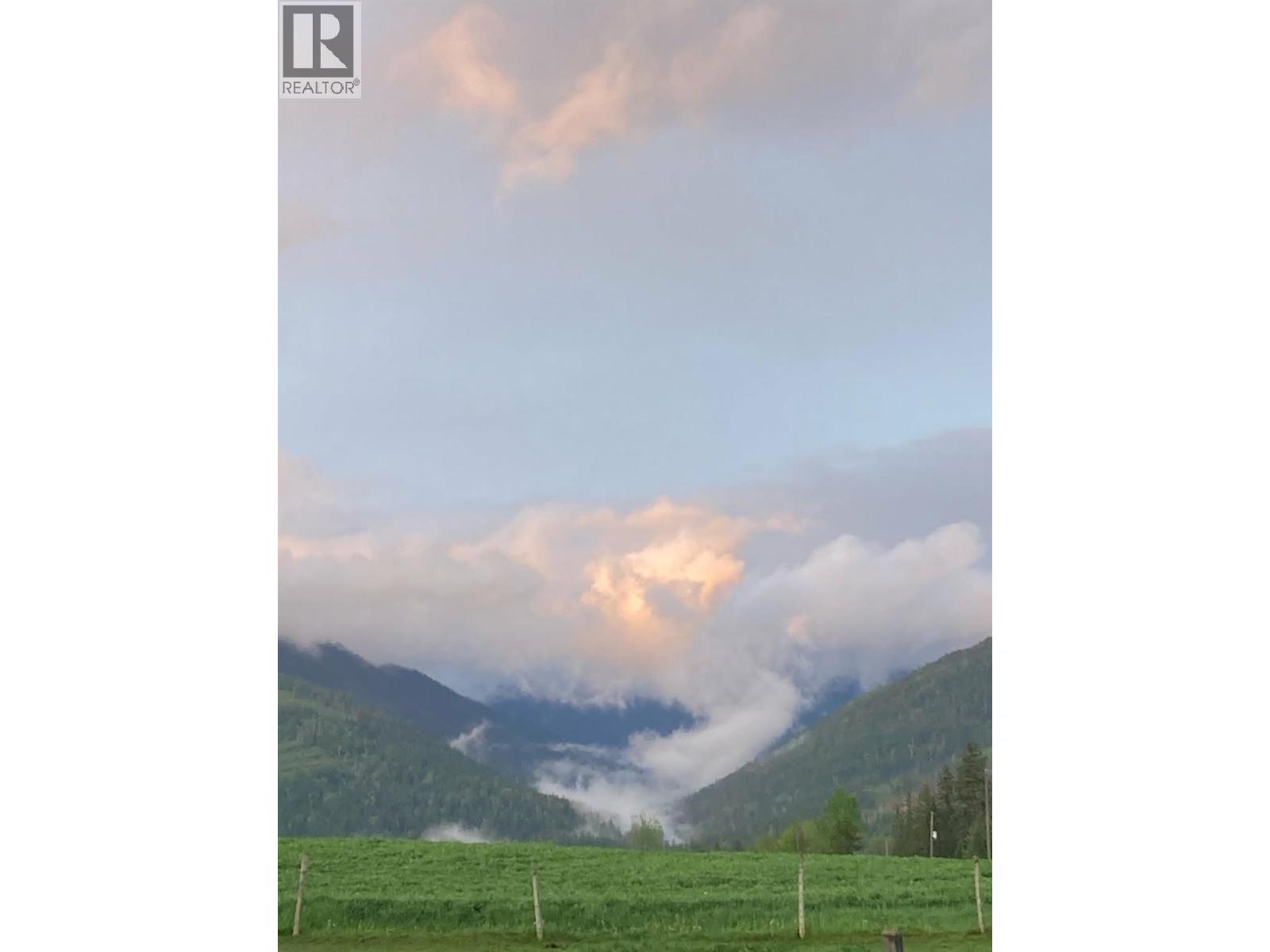 33 Lang Road, Cherryville, British Columbia  V0E 2G3 - Photo 27 - 10391252