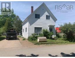 49 Chapel Street, Parrsboro, Nova Scotia