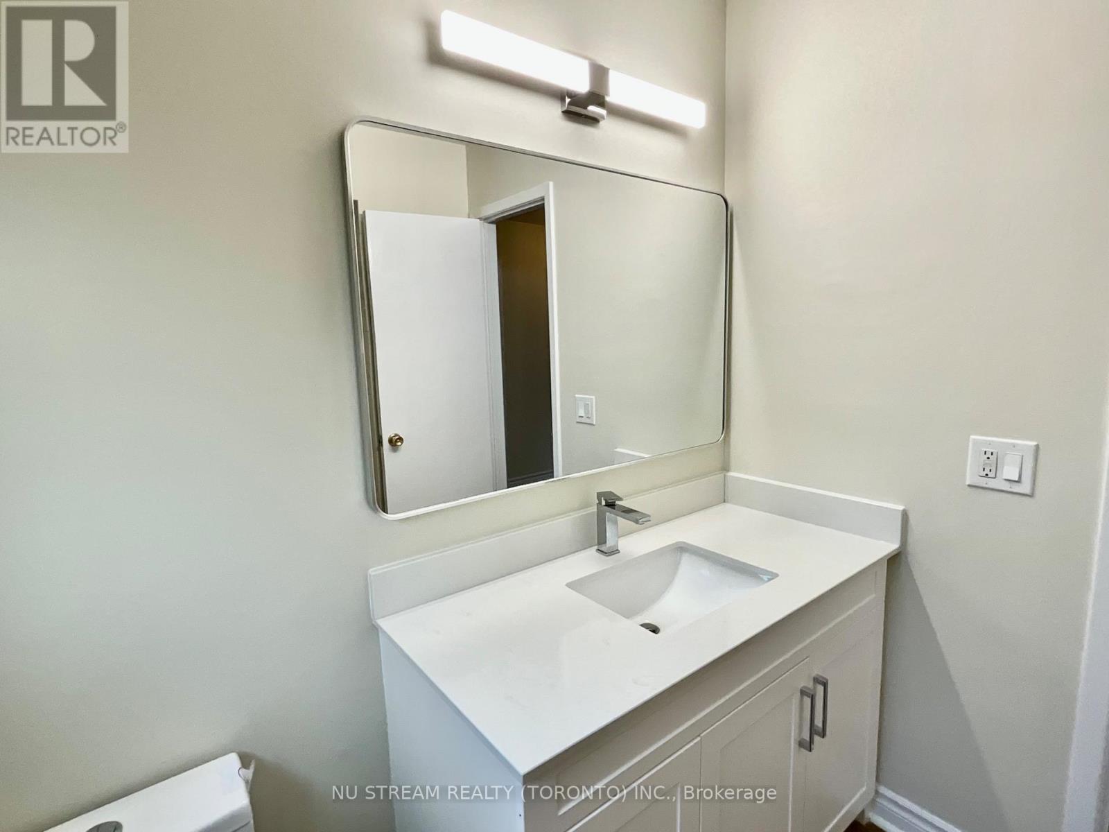 45 Emmeloord Crescent, Markham, Ontario  L3R 1P9 - Photo 28 - N13461264
