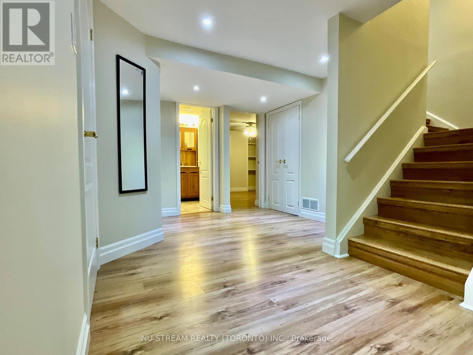 45 Emmeloord Crescent, Markham, Ontario  L3R 1P9 - Photo 37 - N13461264