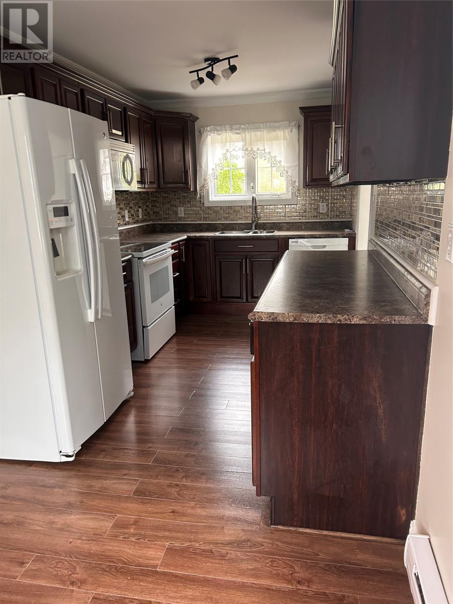 20 Pleasant Street, Happy Valley-Goose Bay, Newfoundland & Labrador  A0P 1E0 - Photo 3 - 1299155