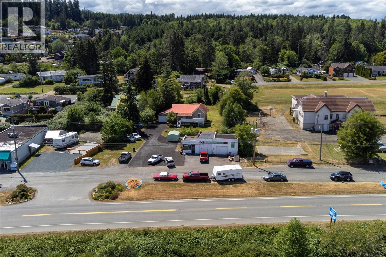 5545 Island Hwy S, Union Bay, British Columbia  V0R 3B0 - Photo 1 - 1040628