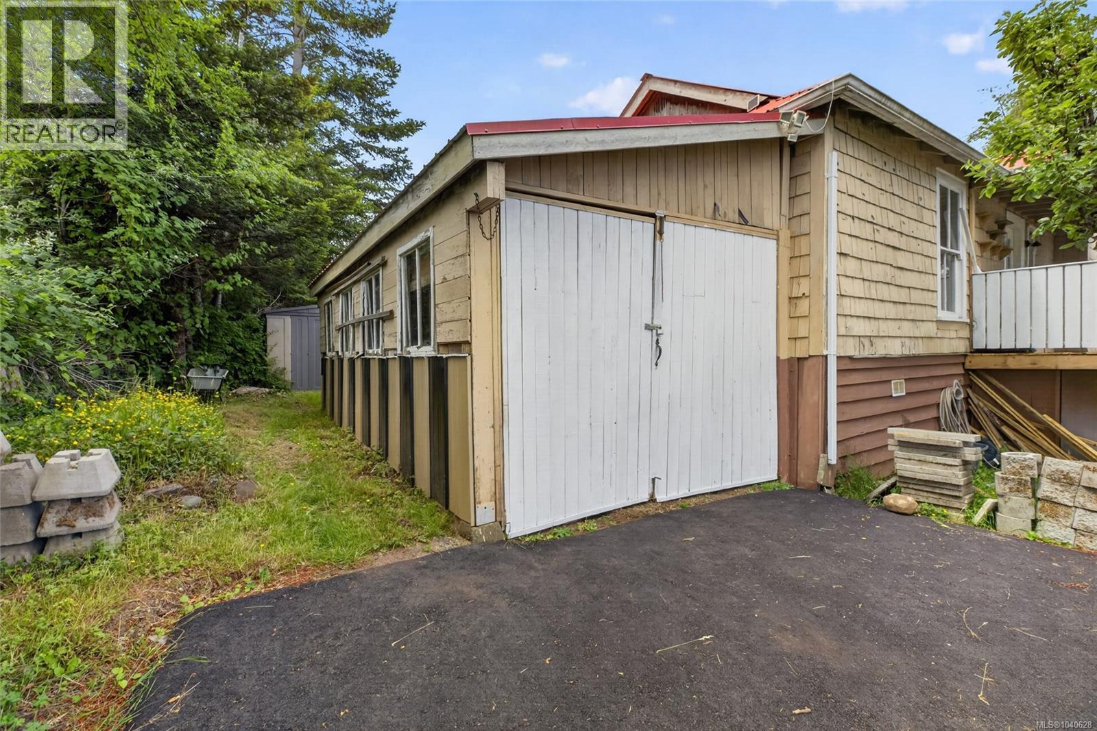5545 Island Hwy S, Union Bay, British Columbia  V0R 3B0 - Photo 14 - 1040628
