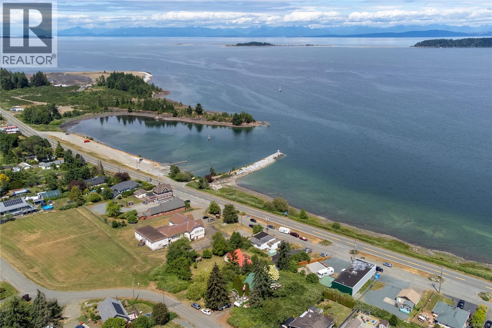 5545 Island Hwy S, Union Bay, British Columbia  V0R 3B0 - Photo 7 - 1040628