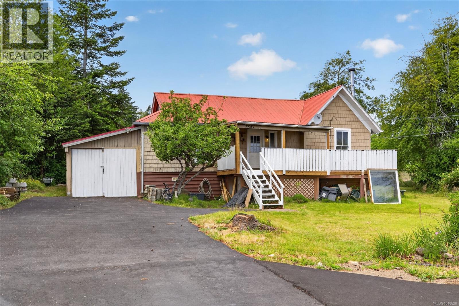 5545 Island Hwy S, Union Bay, British Columbia  V0R 3B0 - Photo 8 - 1040628