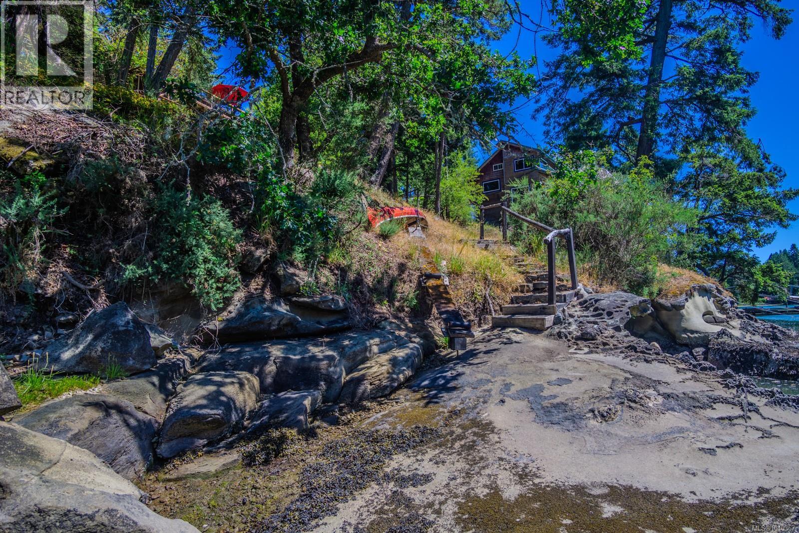 75 Whaler Bay Rd, Galiano Island, British Columbia  V0N 1P0 - Photo 23 - 1040367
