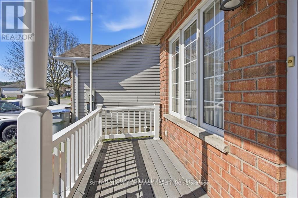 64 Willow Crescent, Strathroy-Caradoc, Ontario  N7G 4H1 - Photo 3 - X13462430