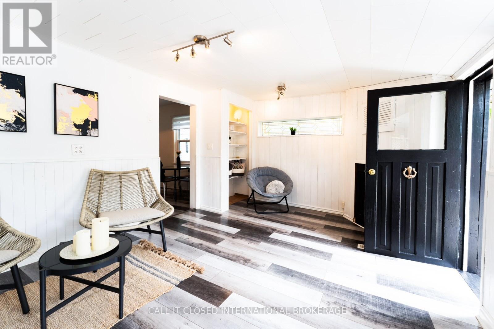 326 SMITH STREET photo 15