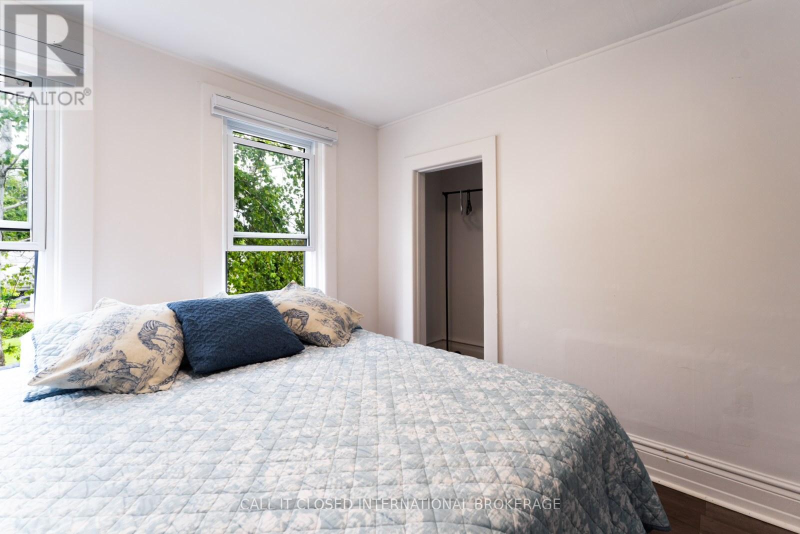 326 SMITH STREET photo 21