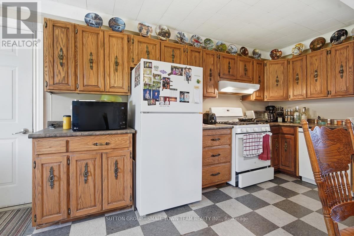 184 Main Street, Bluewater, Ontario  N0M 1N0 - Photo 13 - X13462512