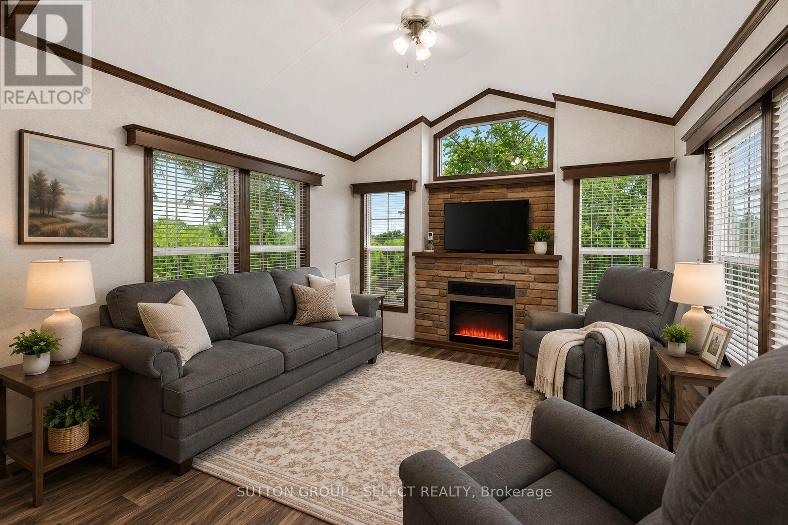 404 - 8685 Rock Glen Road, Lambton Shores, Ontario  N0M 1B0 - Photo 18 - X13462554
