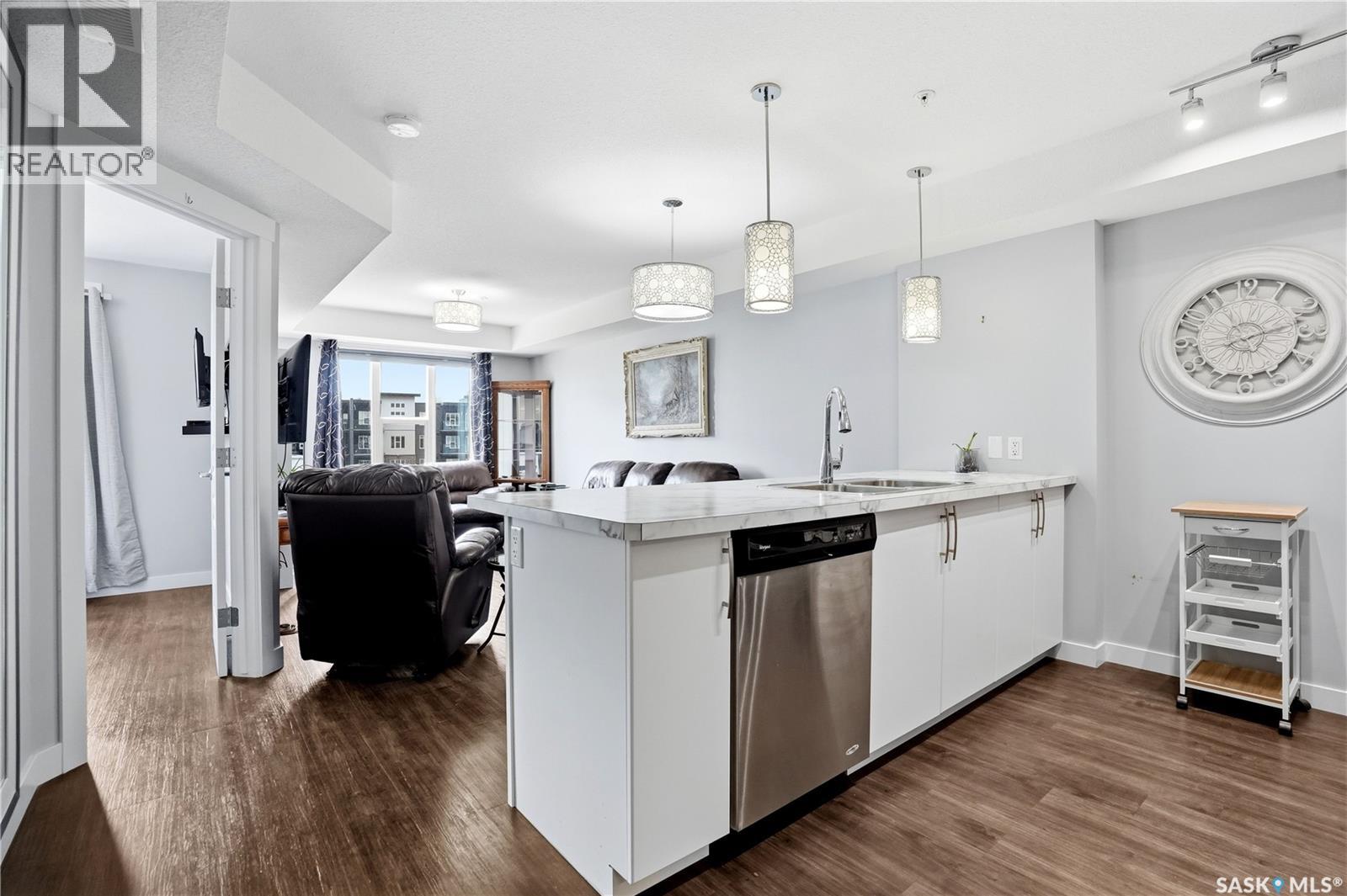 323 5301 Universal Crescent, Regina, Saskatchewan  S4W 0L2 - Photo 6 - SK039905