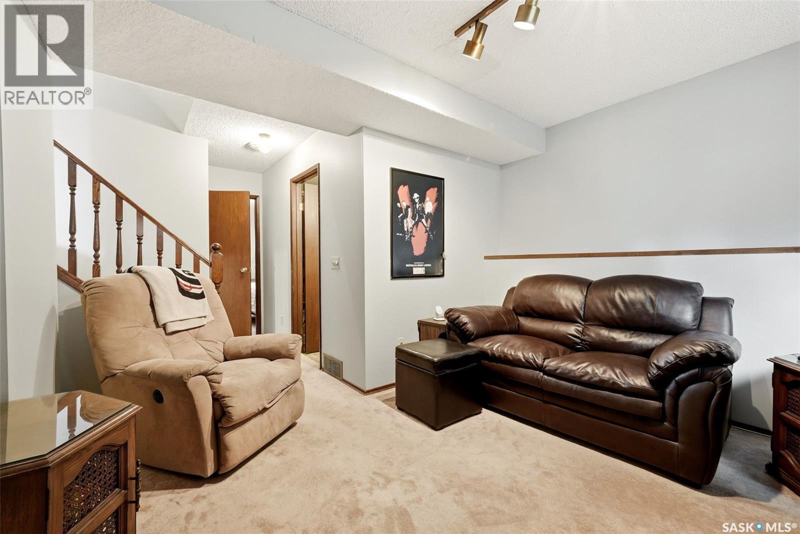 1034 Graham Road, Regina, Saskatchewan S4N 5Z6 - Photo 17 - SK039773