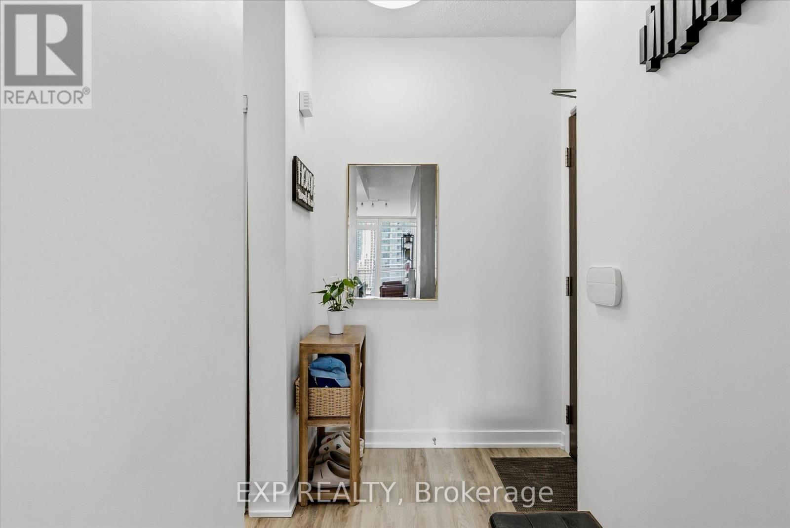 2103 - 38 Dan Leckie Way, Toronto, Ontario  M5V 2V6 - Photo 32 - C13462208