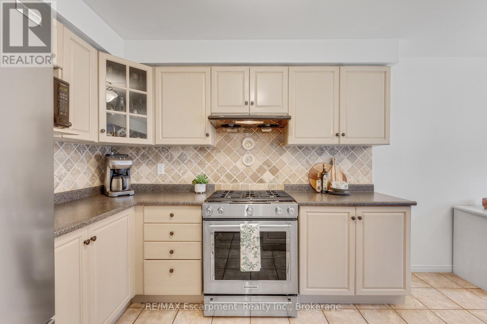 117 Frances Avenue, Hamilton, Ontario L8E 6A3 - Photo 12 - X13462536