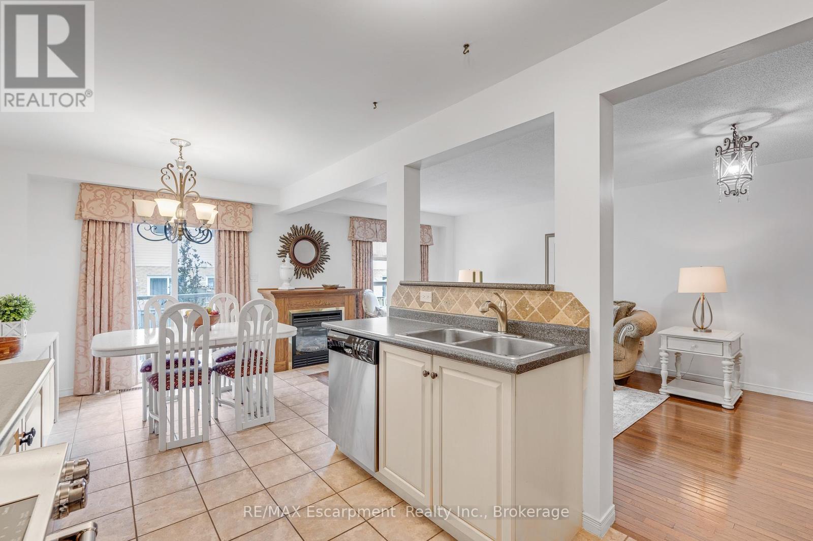 117 Frances Avenue, Hamilton, Ontario L8E 6A3 - Photo 14 - X13462536