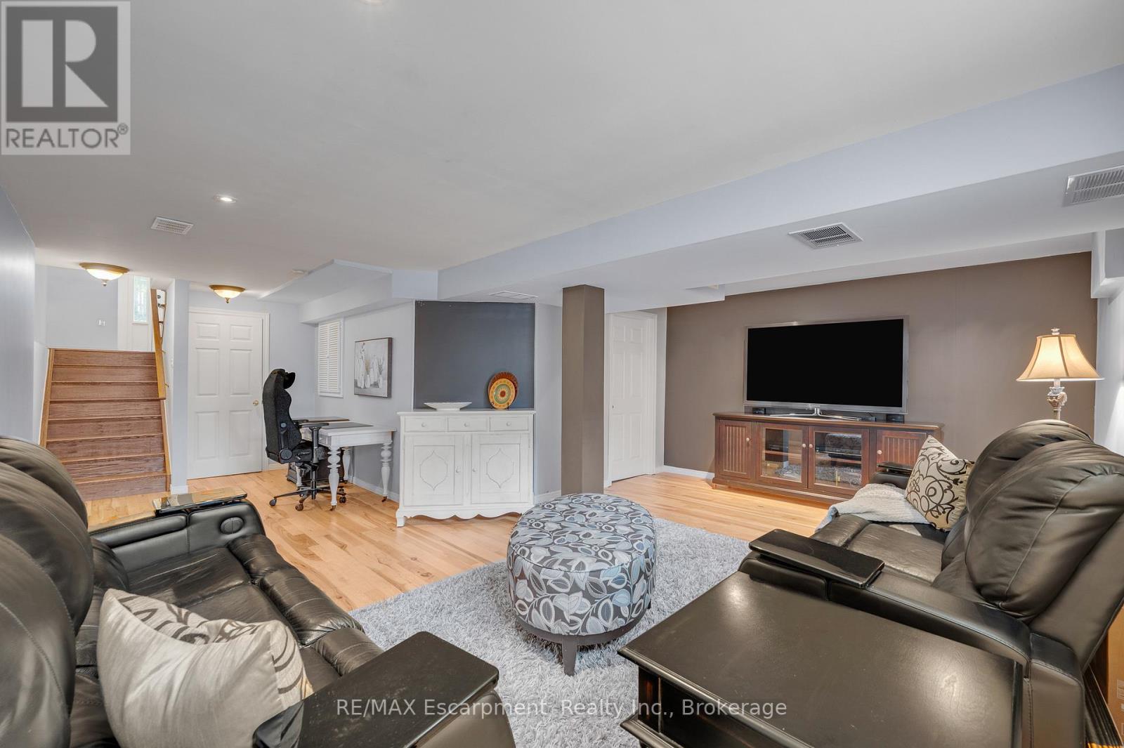 117 Frances Avenue, Hamilton, Ontario L8E 6A3 - Photo 25 - X13462536