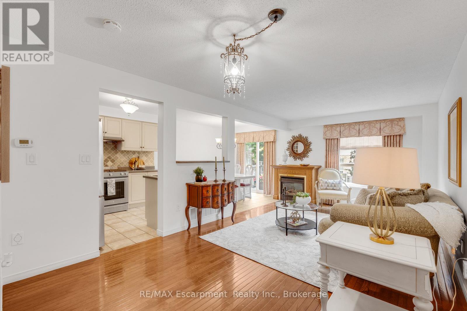 117 Frances Avenue, Hamilton, Ontario L8E 6A3 - Photo 5 - X13462536