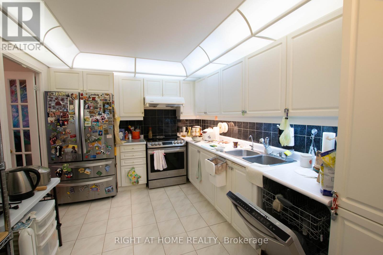 2106 - 168 Bonis Avenue, Toronto, Ontario M1T 3V6 - Photo 4 - E13462210