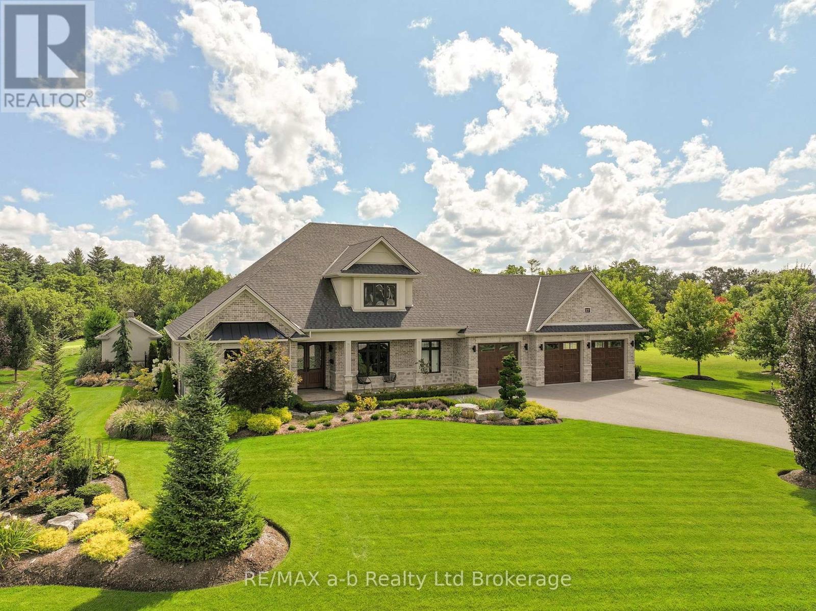 27 OTTERVIEW DRIVE, Norwich, Ontario