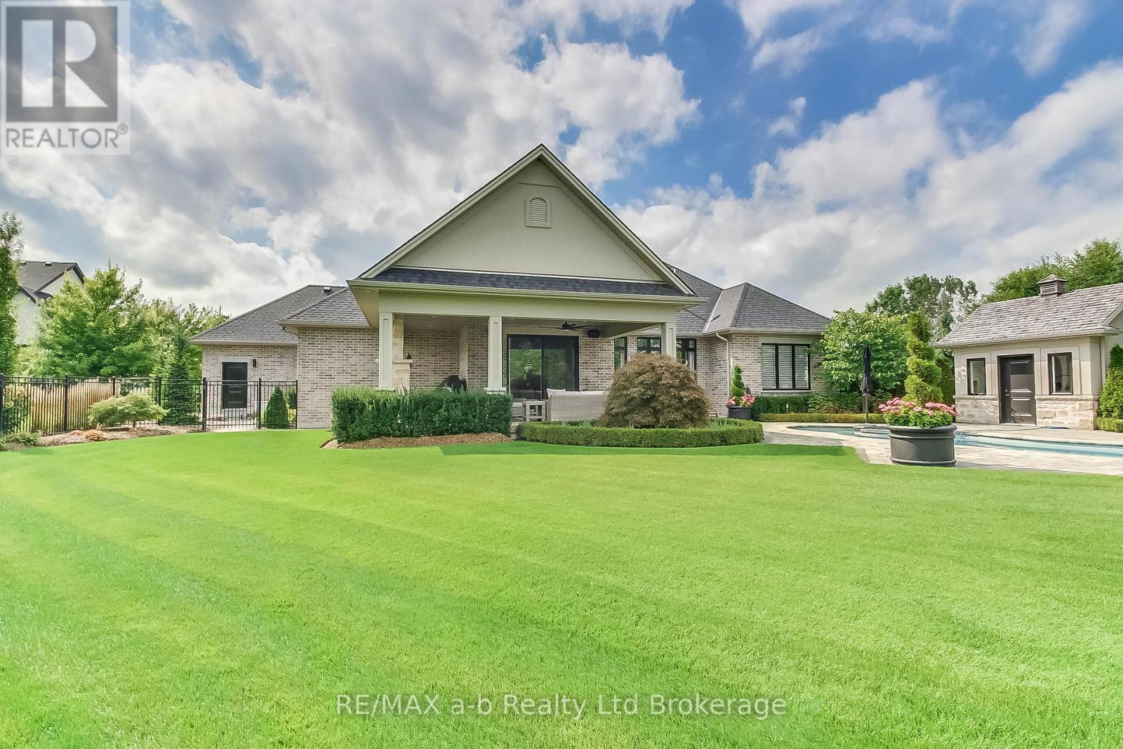27 Otterview Drive, Norwich, Ontario  N0J 1R0 - Photo 4 - X13462514