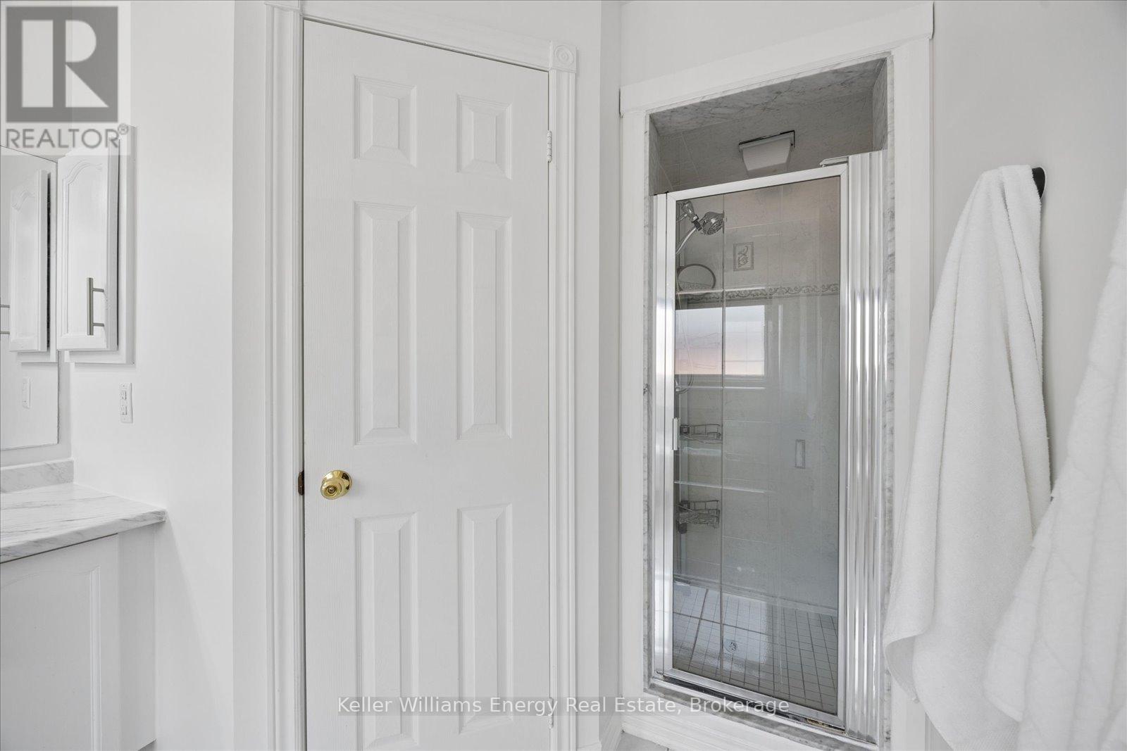 63 Mcbeth Place, Whitby, Ontario  L1M 1E7 - Photo 35 - E13462282