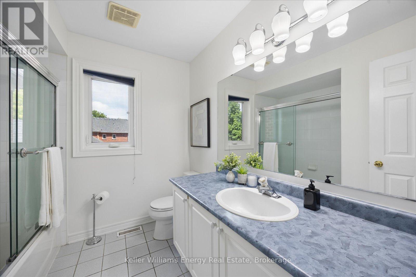 63 Mcbeth Place, Whitby, Ontario  L1M 1E7 - Photo 38 - E13462282