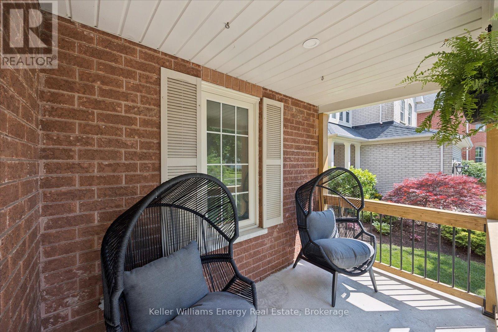 63 Mcbeth Place, Whitby, Ontario  L1M 1E7 - Photo 4 - E13462282