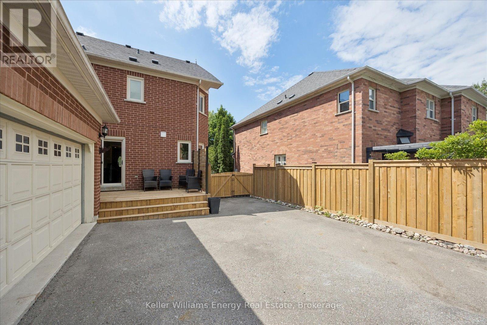 63 Mcbeth Place, Whitby, Ontario  L1M 1E7 - Photo 45 - E13462282