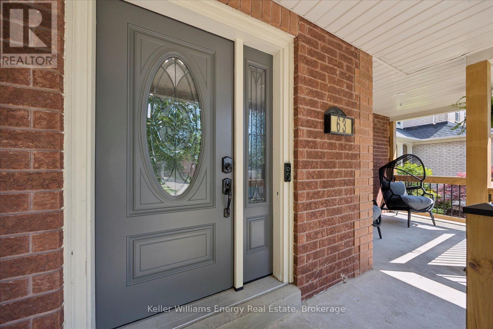 63 Mcbeth Place, Whitby, Ontario  L1M 1E7 - Photo 5 - E13462282