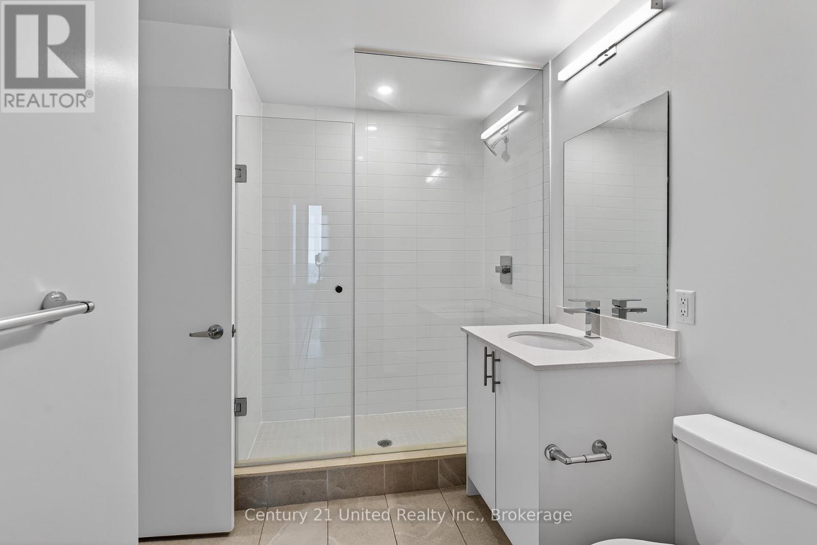1306 - 80 Bond Street E, Oshawa, Ontario  L1G 0E6 - Photo 10 - E13462546