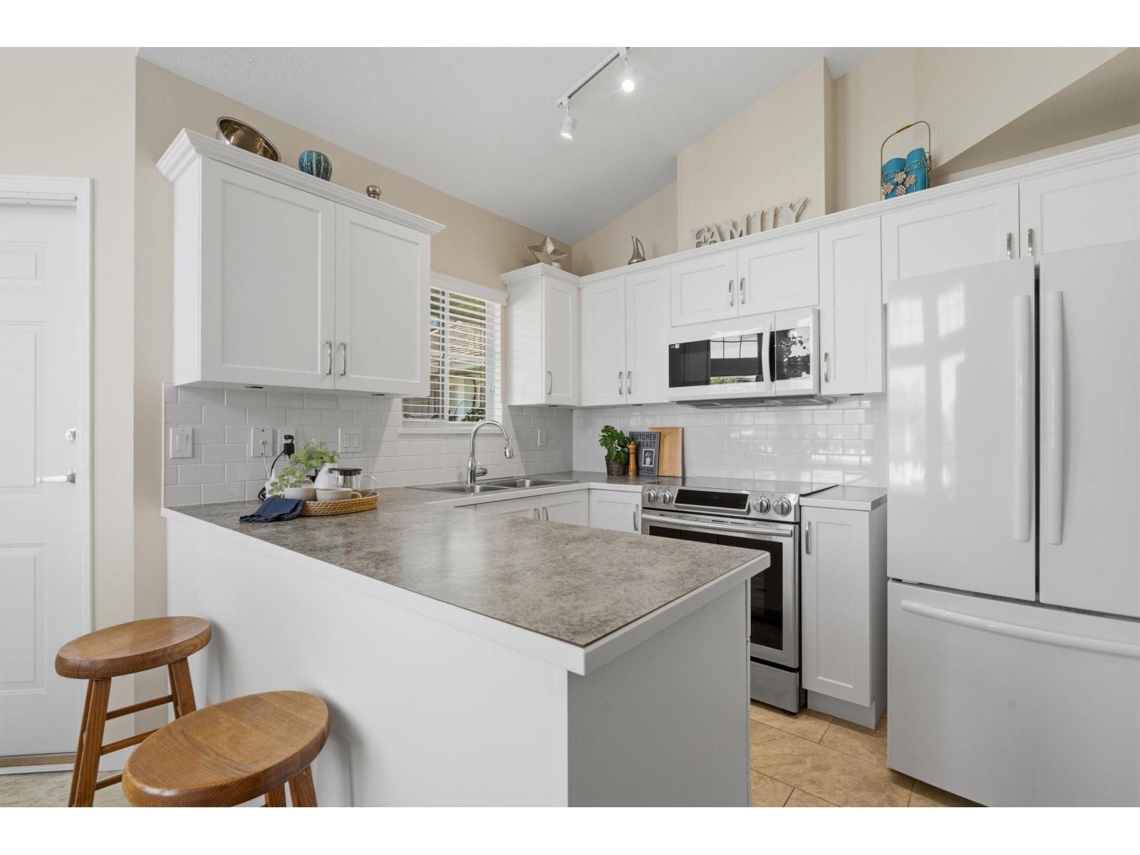 34 9208 208 Street, Langley, British Columbia  V1M 2M9 - Photo 6 - R3136516