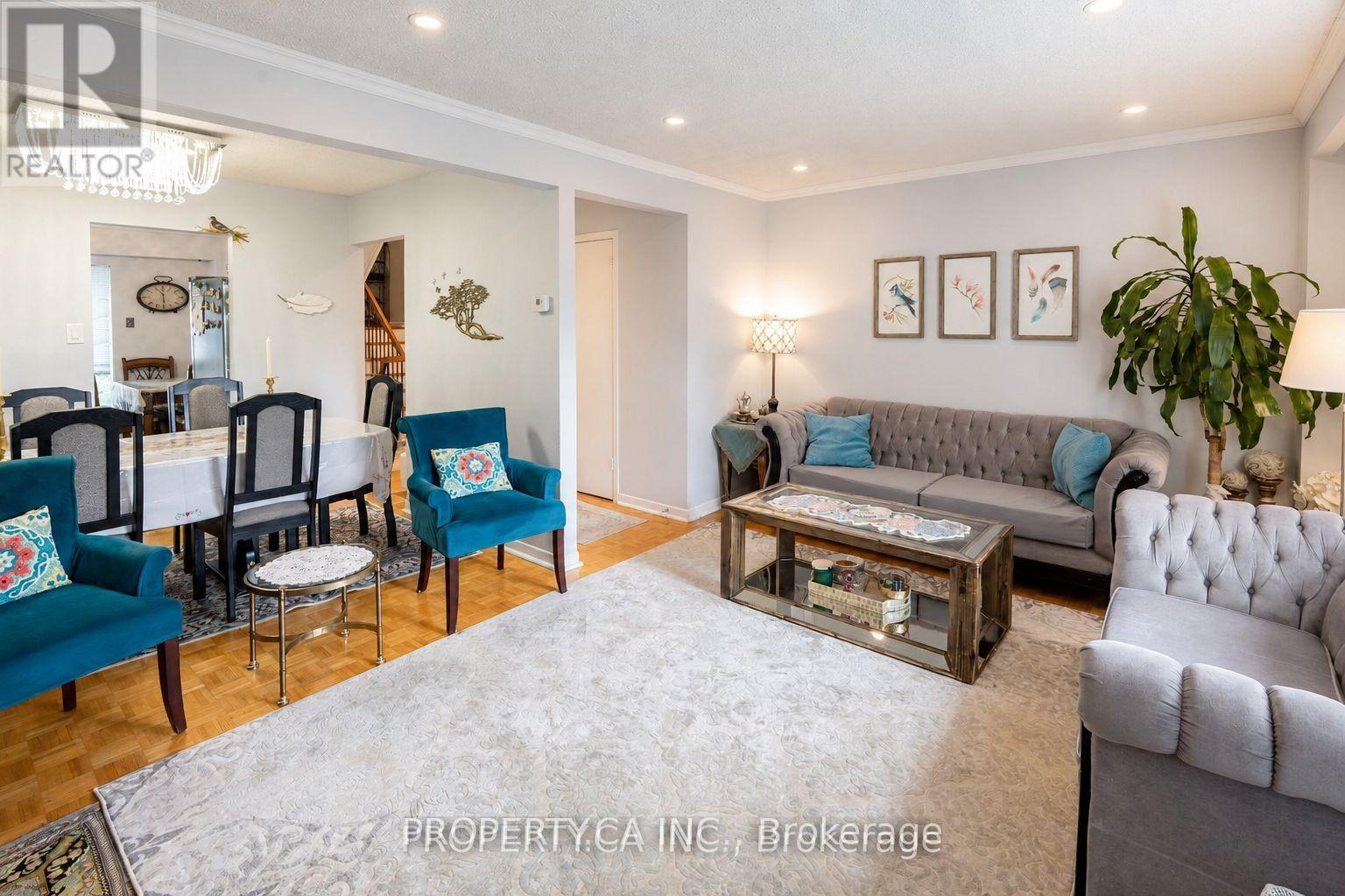 1 - 209 Castle Rock Drive, Richmond Hill, Ontario  L4C 5M2 - Photo 12 - N13462074