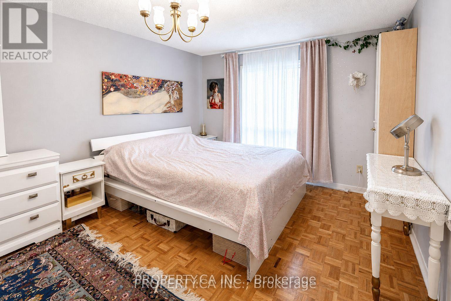1 - 209 Castle Rock Drive, Richmond Hill, Ontario  L4C 5M2 - Photo 17 - N13462074