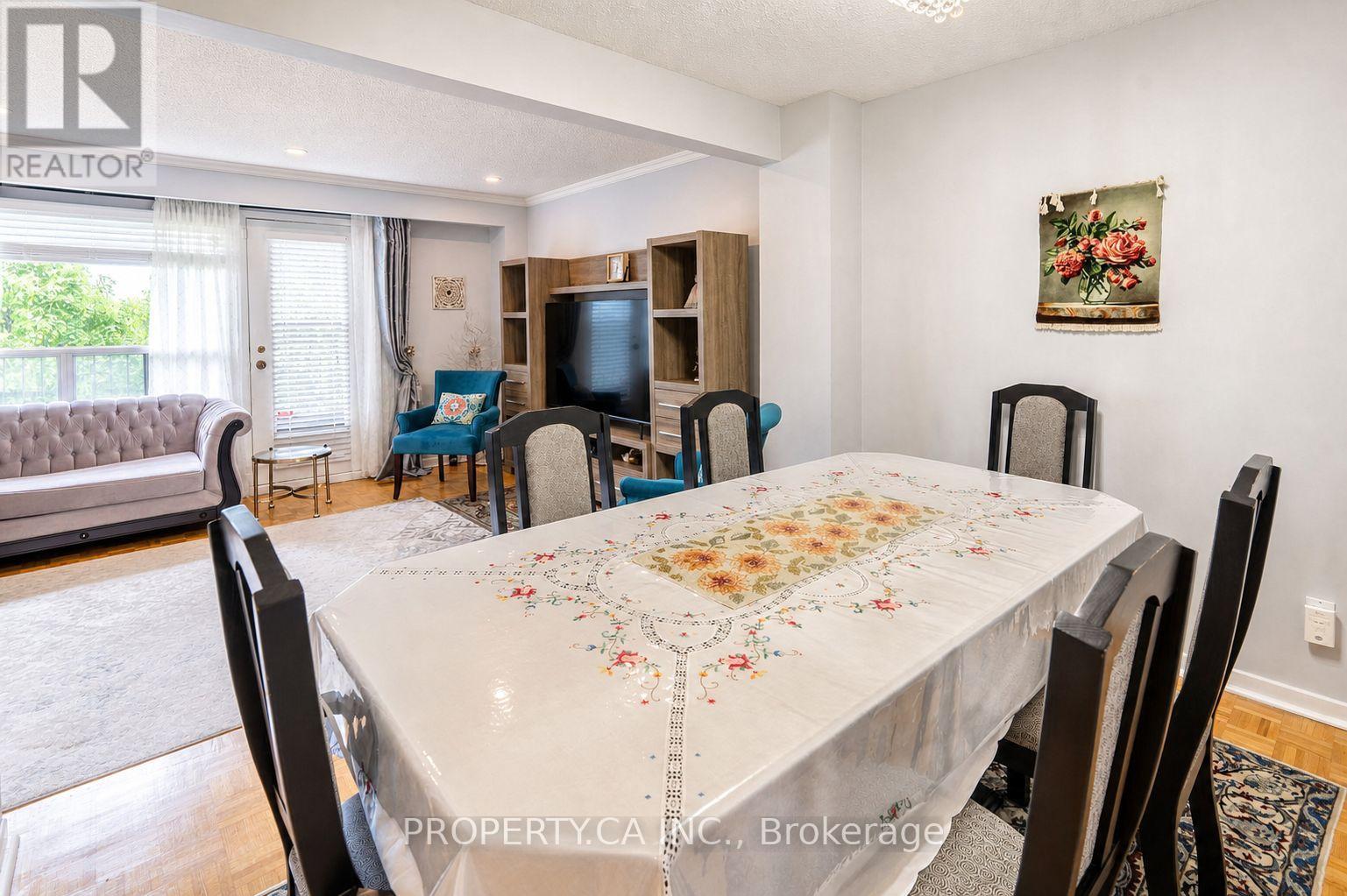 1 - 209 Castle Rock Drive, Richmond Hill, Ontario  L4C 5M2 - Photo 9 - N13462074