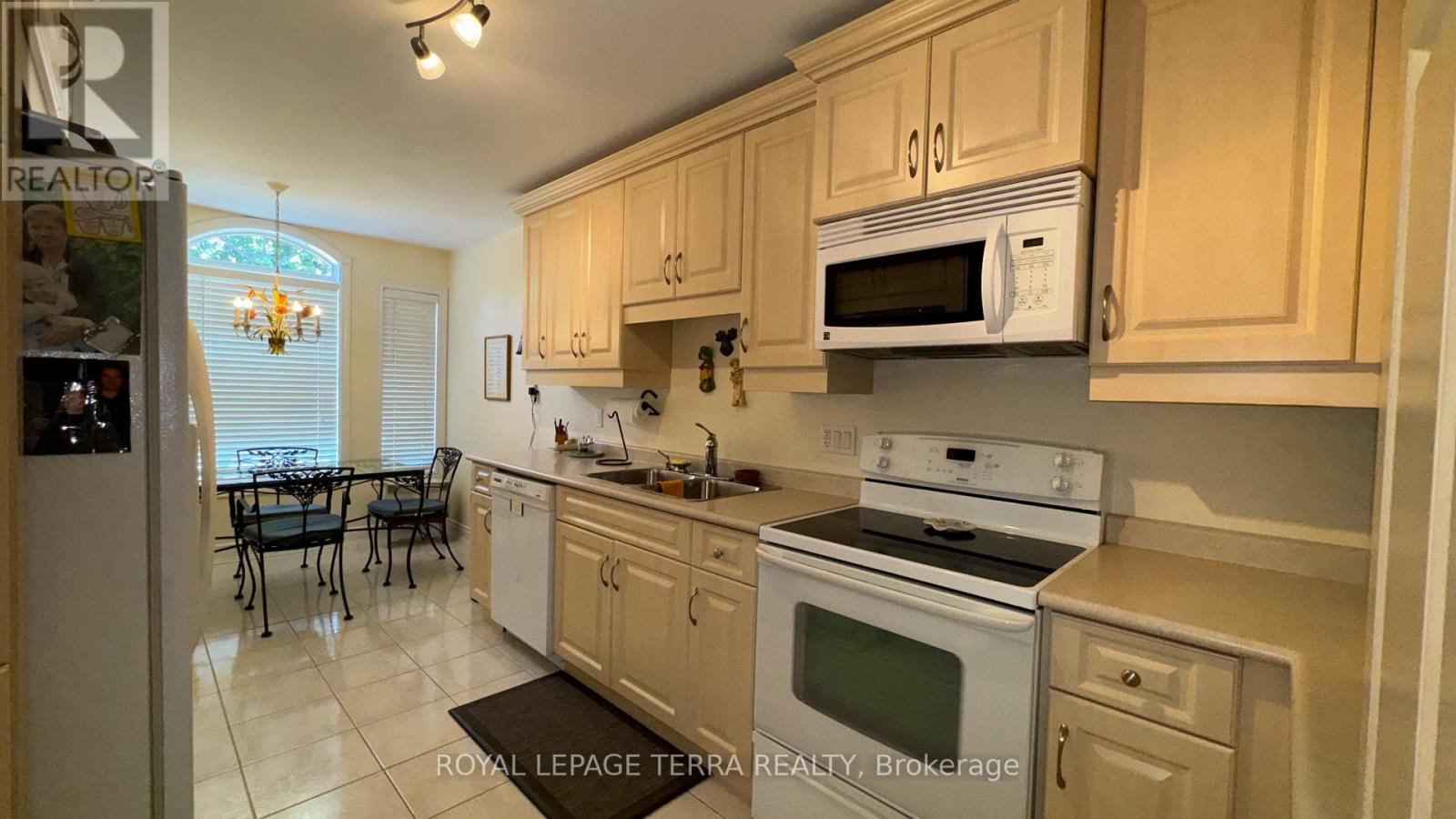 13 Montebello Terrace, New Tecumseth, Ontario  L9R 2H4 - Photo 10 - N13462126