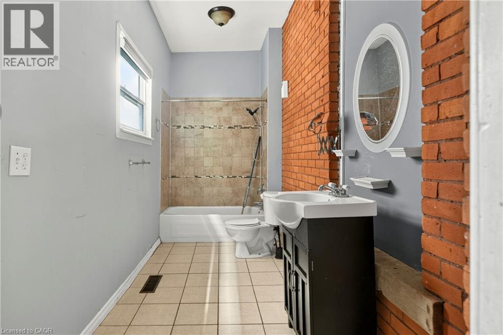86 Sherman Avenue N, Hamilton, Ontario  L8L 6M4 - Photo 16 - 40840784