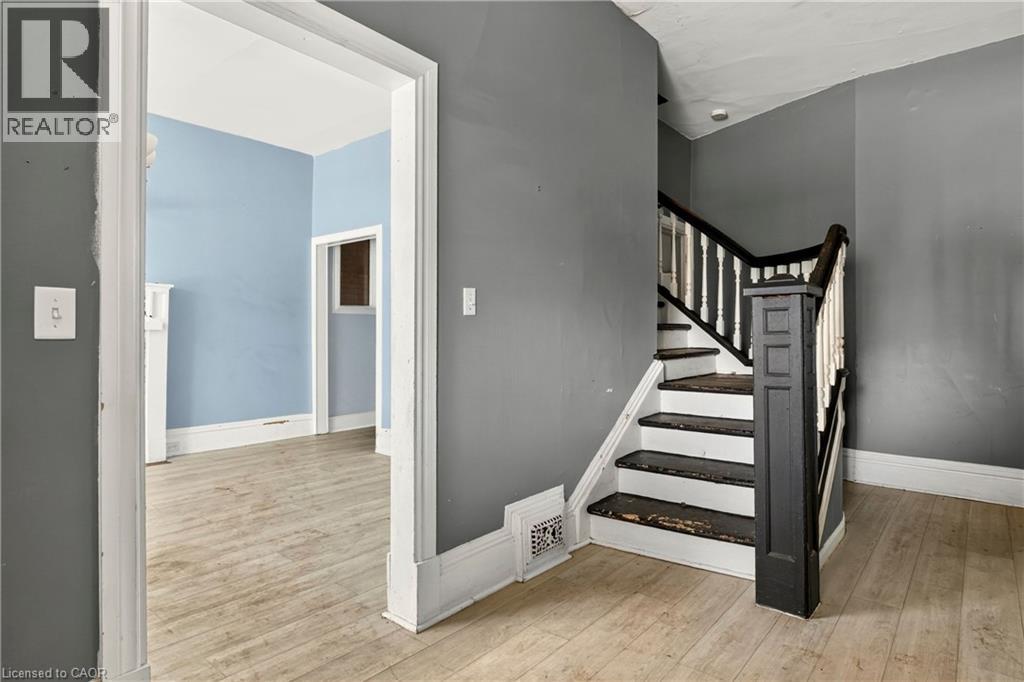 86 Sherman Avenue N, Hamilton, Ontario  L8L 6M4 - Photo 6 - 40840784