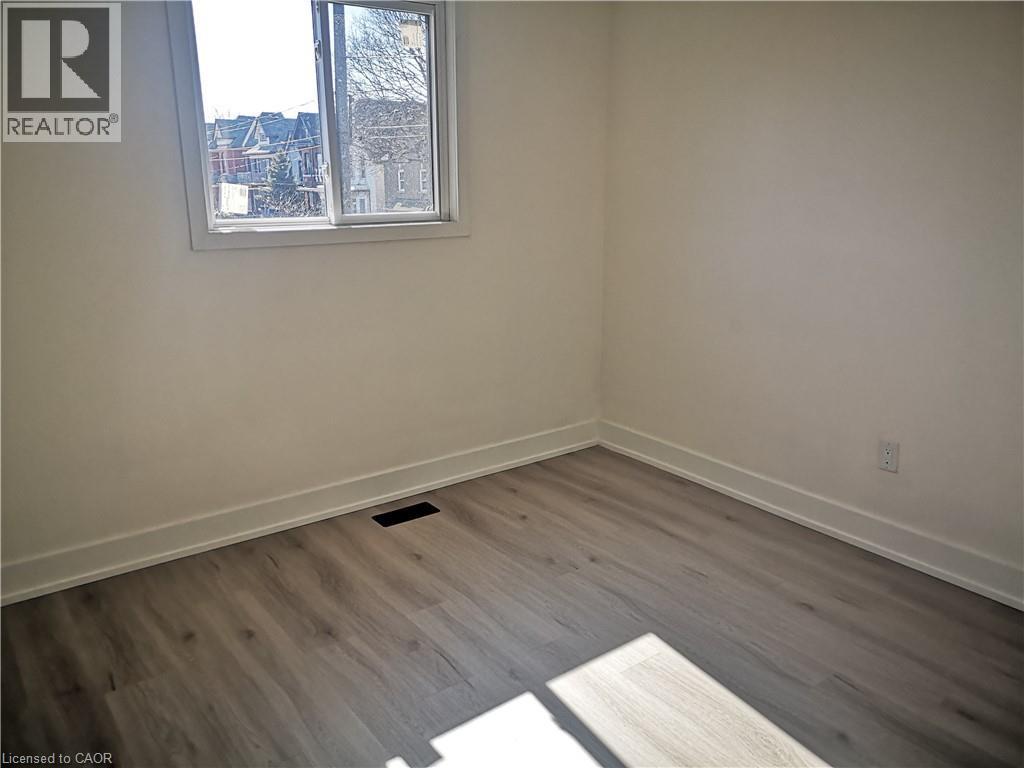 388 Barton Street Unit# 1, Hamilton, Ontario  L8L 2Y3 - Photo 11 - 40839980